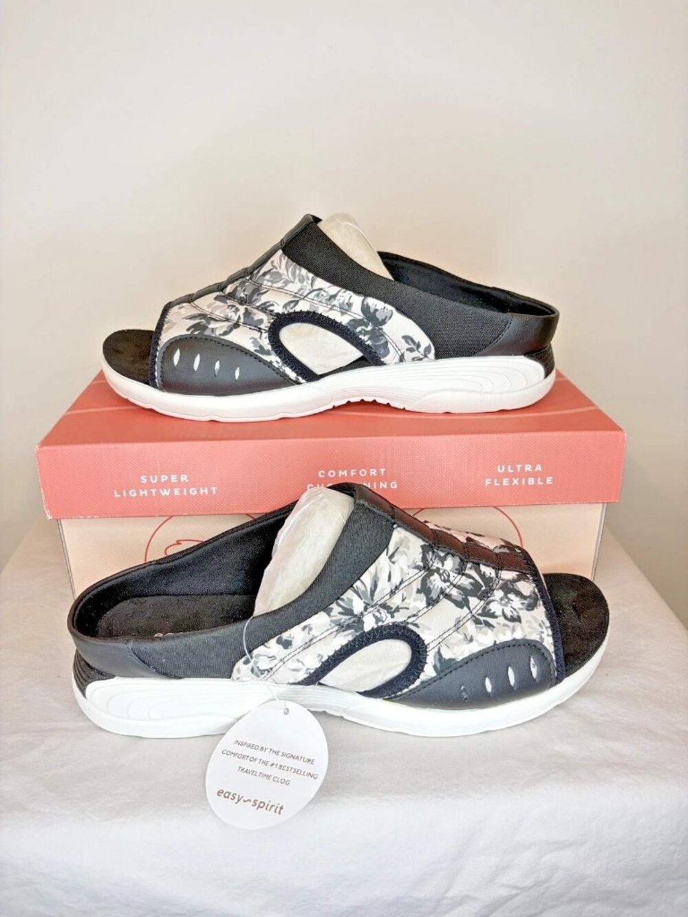 NEW EASY SPIRIT 10W Traciee22 Black & Gray Floral Clog Open Toe Sandal Comfort